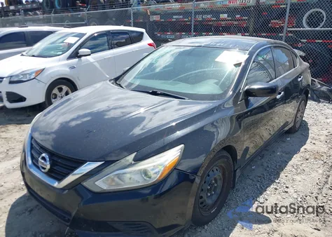 2018 Nissan Altima 2.5 S из США, поврежденный, VIN 1N4AL3AP3JC265624